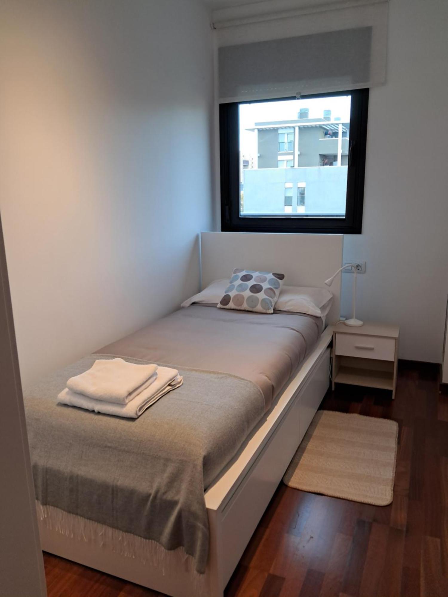 Modern Apartment, With Parking, Close To The Beach!! Sant Adrià de Besòs Extérieur photo